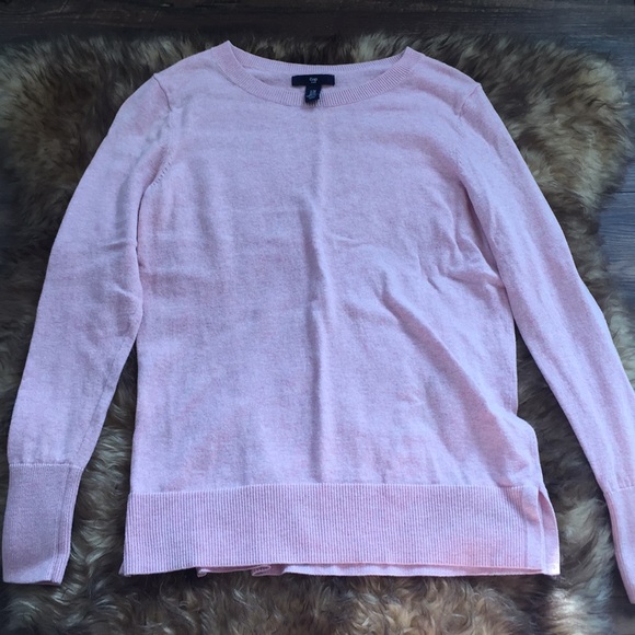 Pink Sweater - Picture 1 of 3